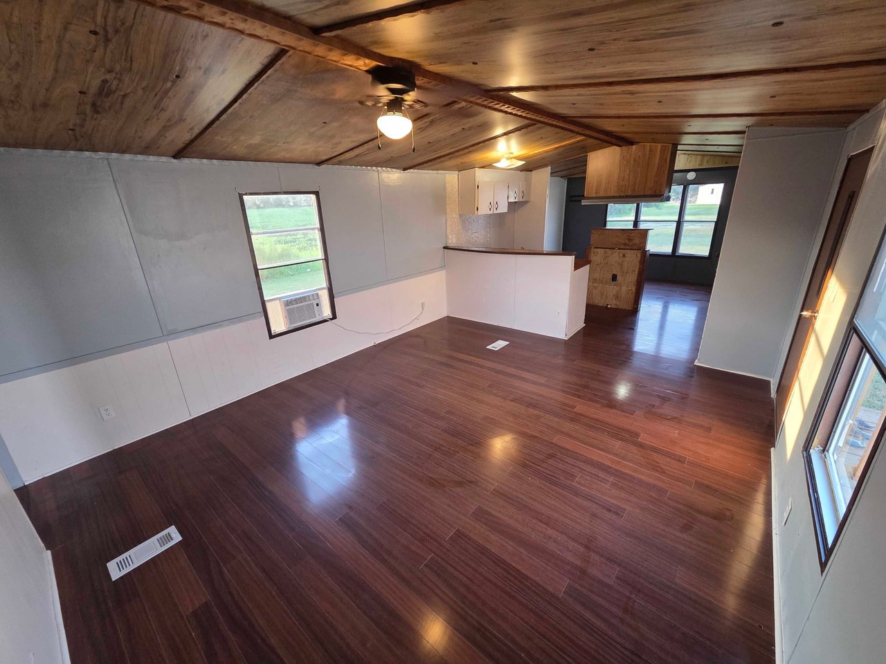 2414 Wysteria