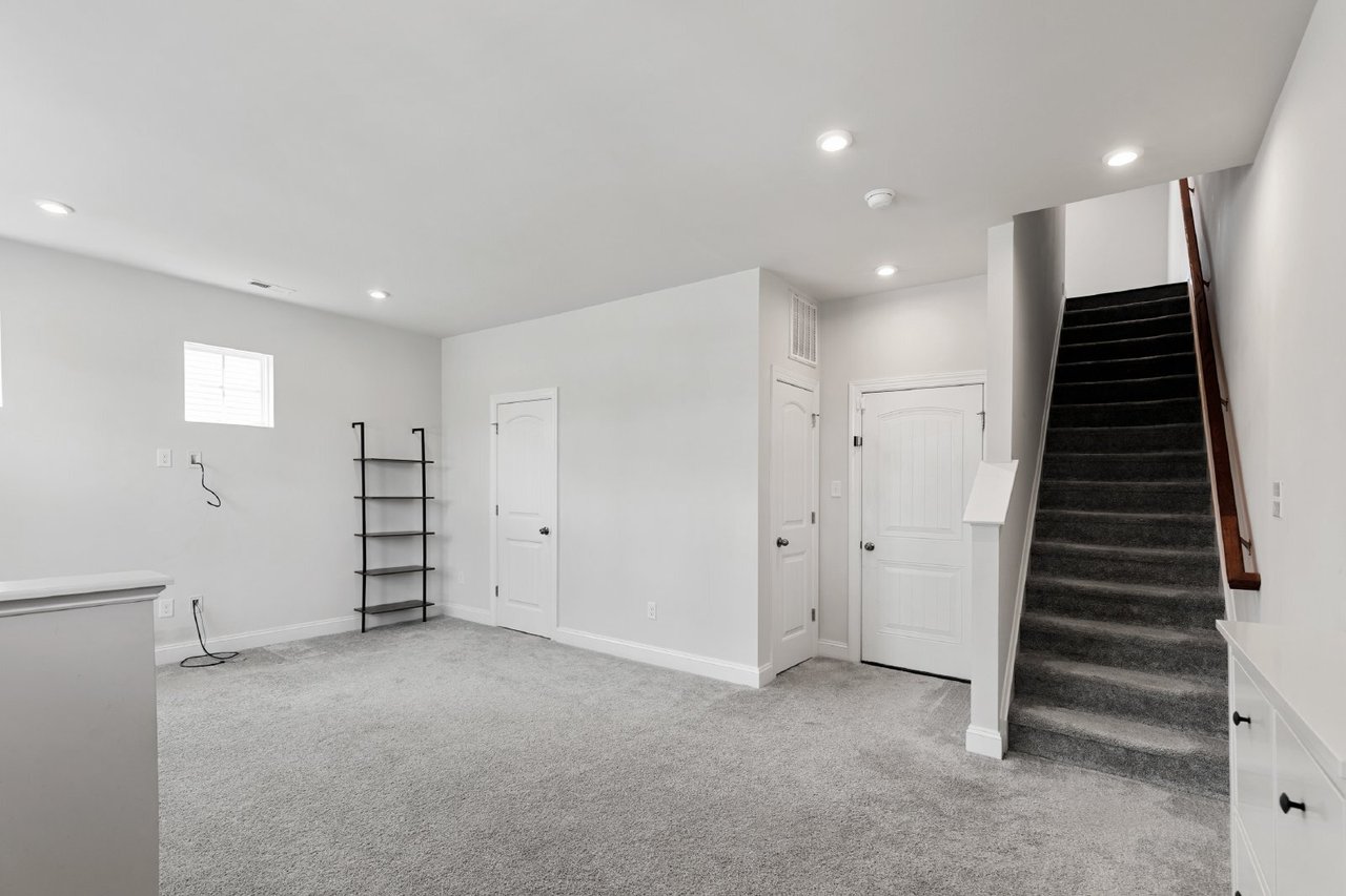 6448 Cassia Loop