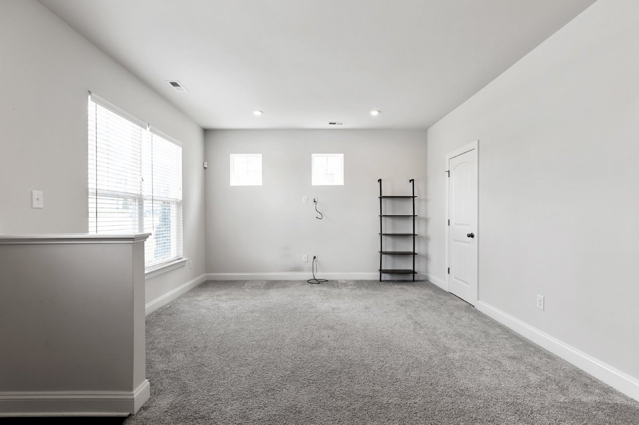 6448 Cassia Loop