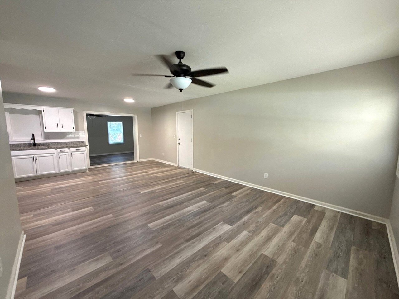 710 Greenbrier Dr