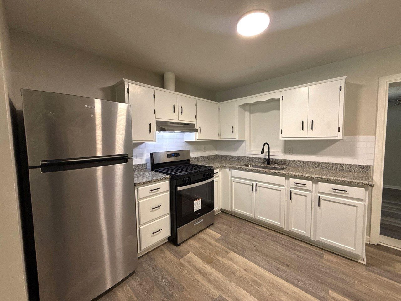 710 Greenbrier Dr