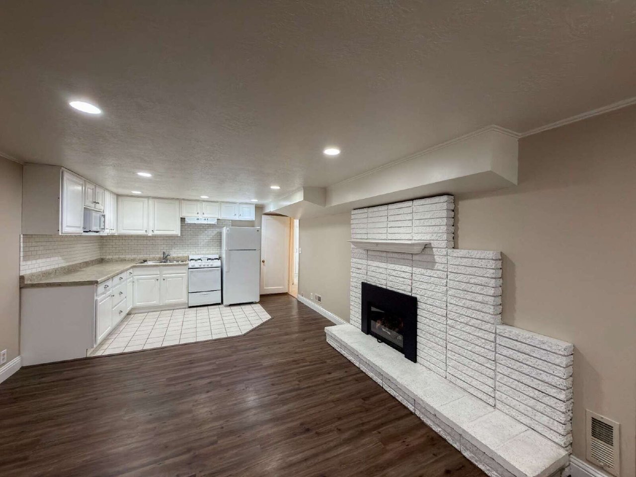 282 E. 650 N.