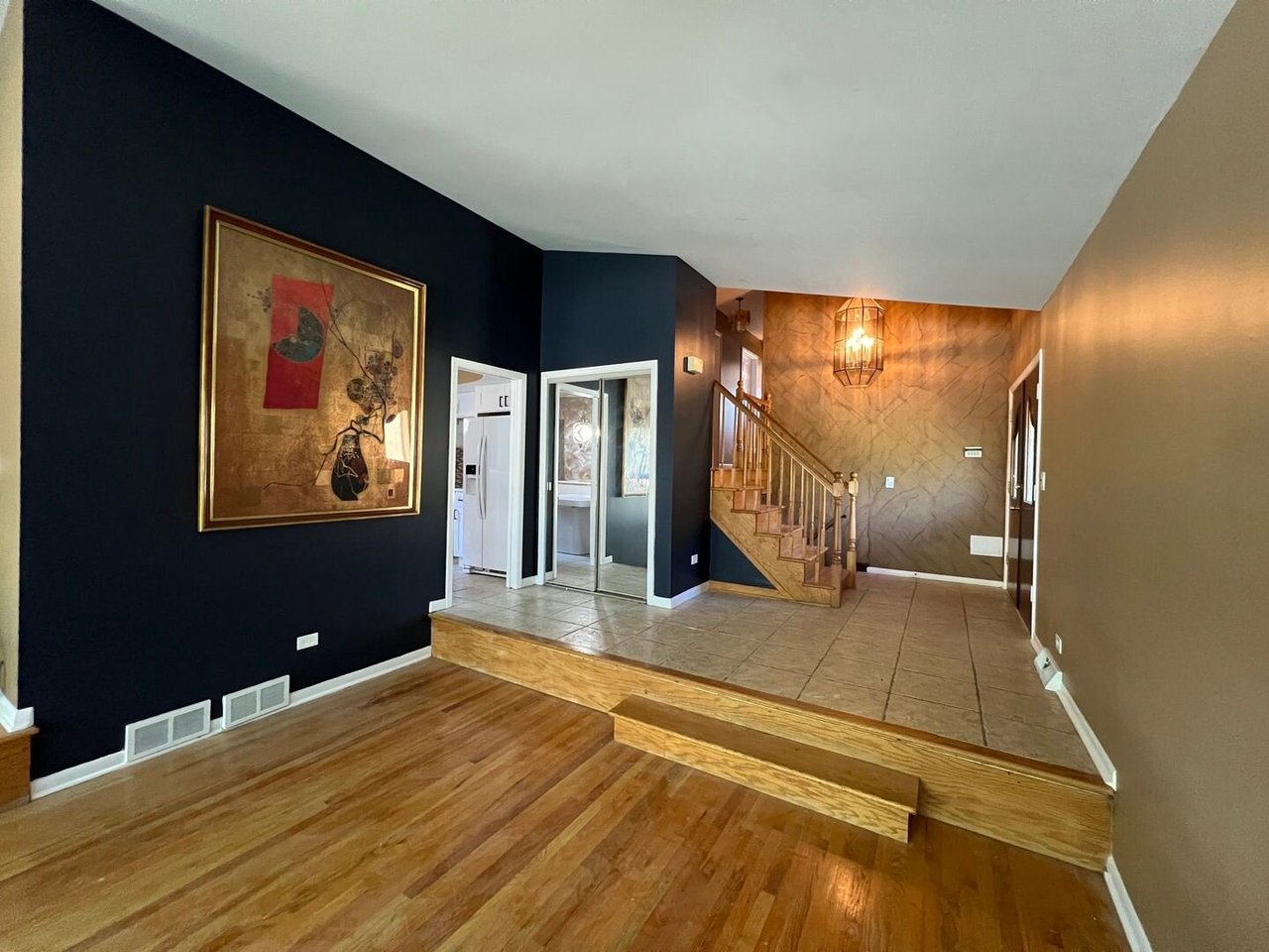 3929 W. Chase Avenue Lincolnwood, IL 60712