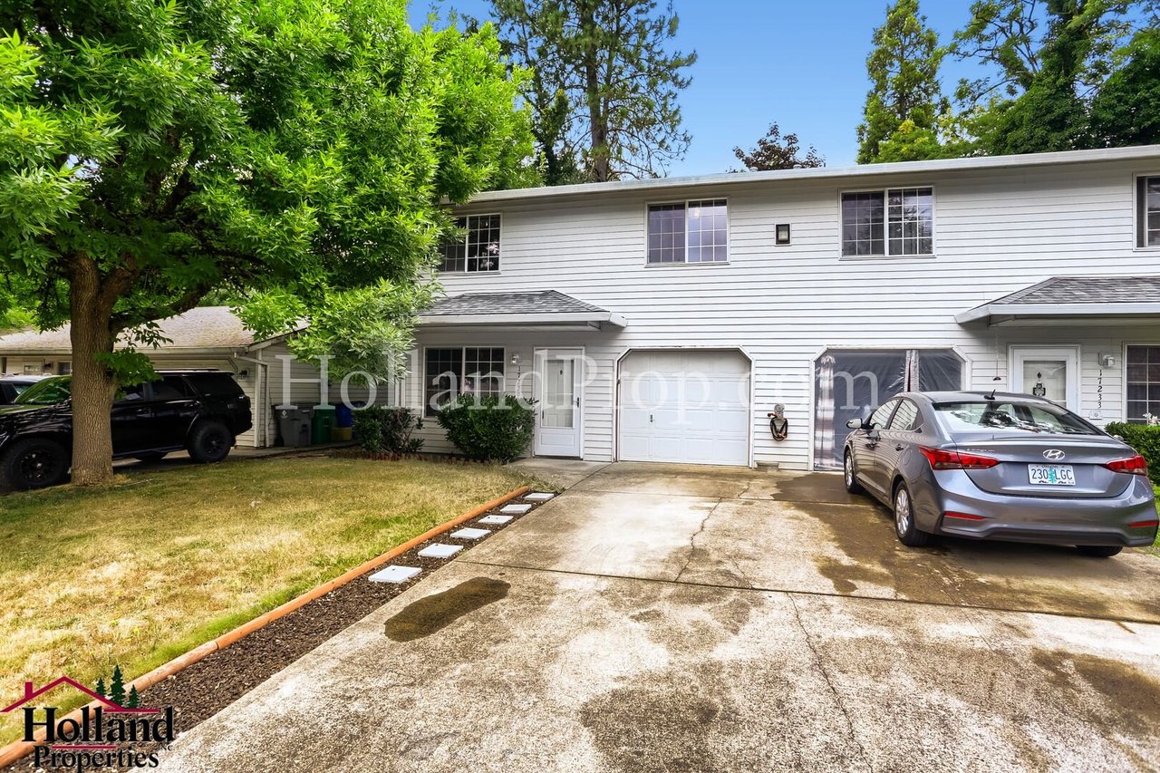 17229 SE Julie Place Portland, OR 97236