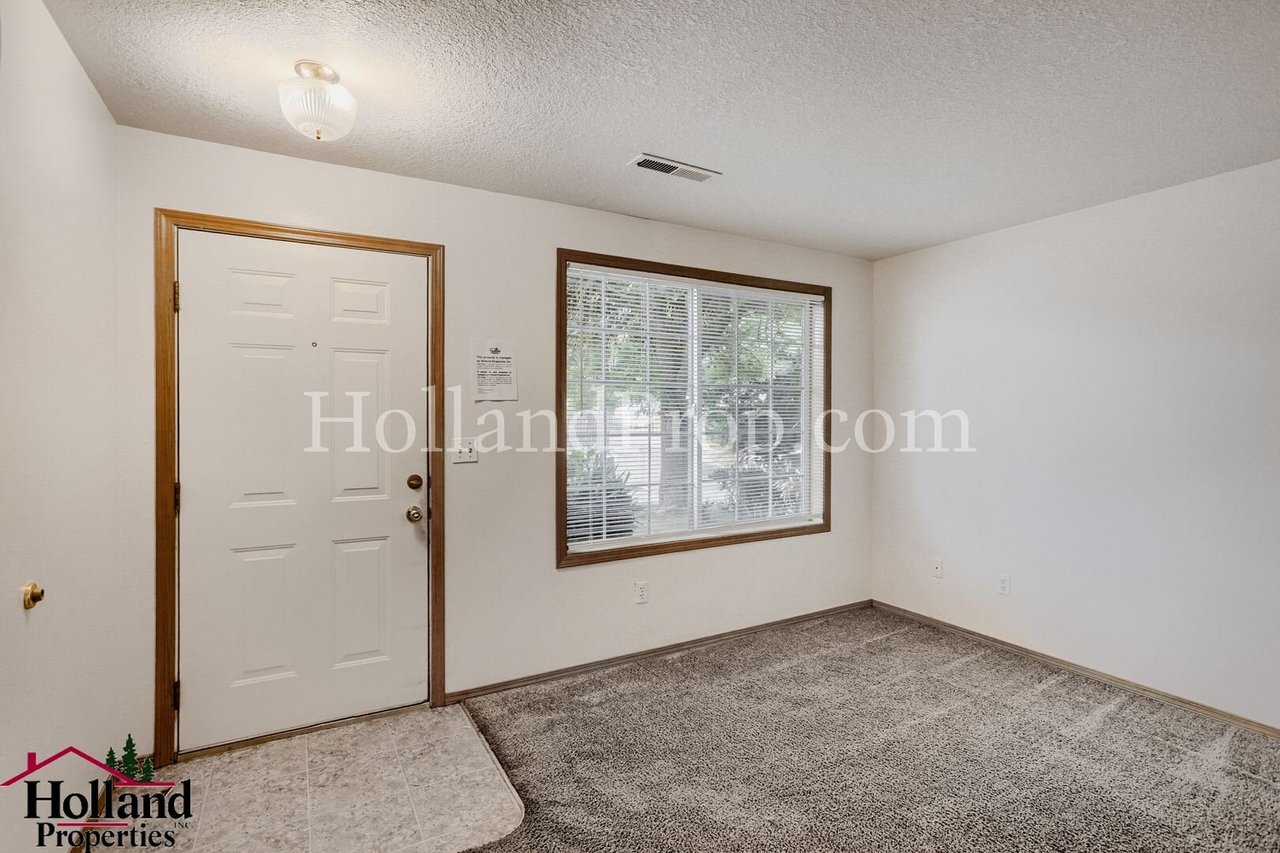 17229 SE Julie Place Portland, OR 97236