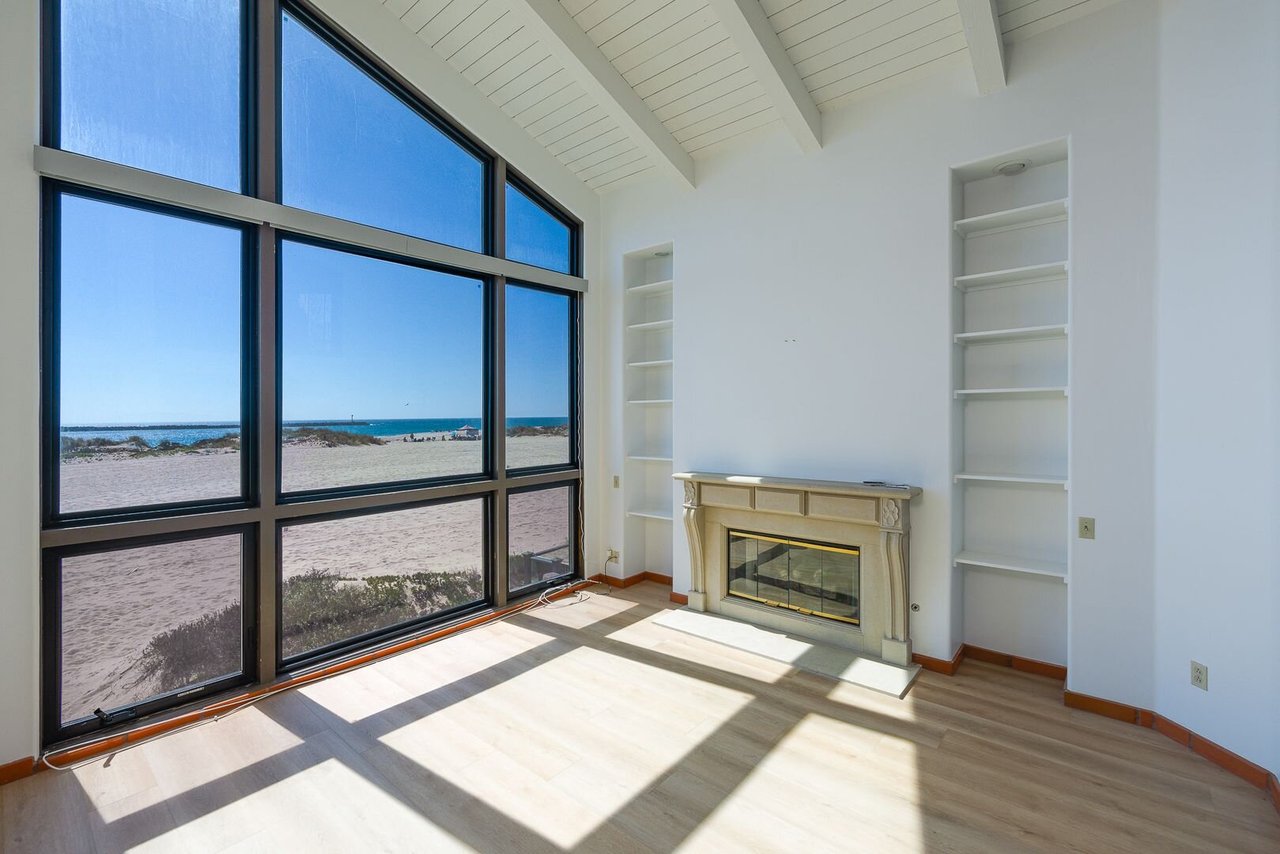 3265 Ocean Dr Oxnard, CA 93035