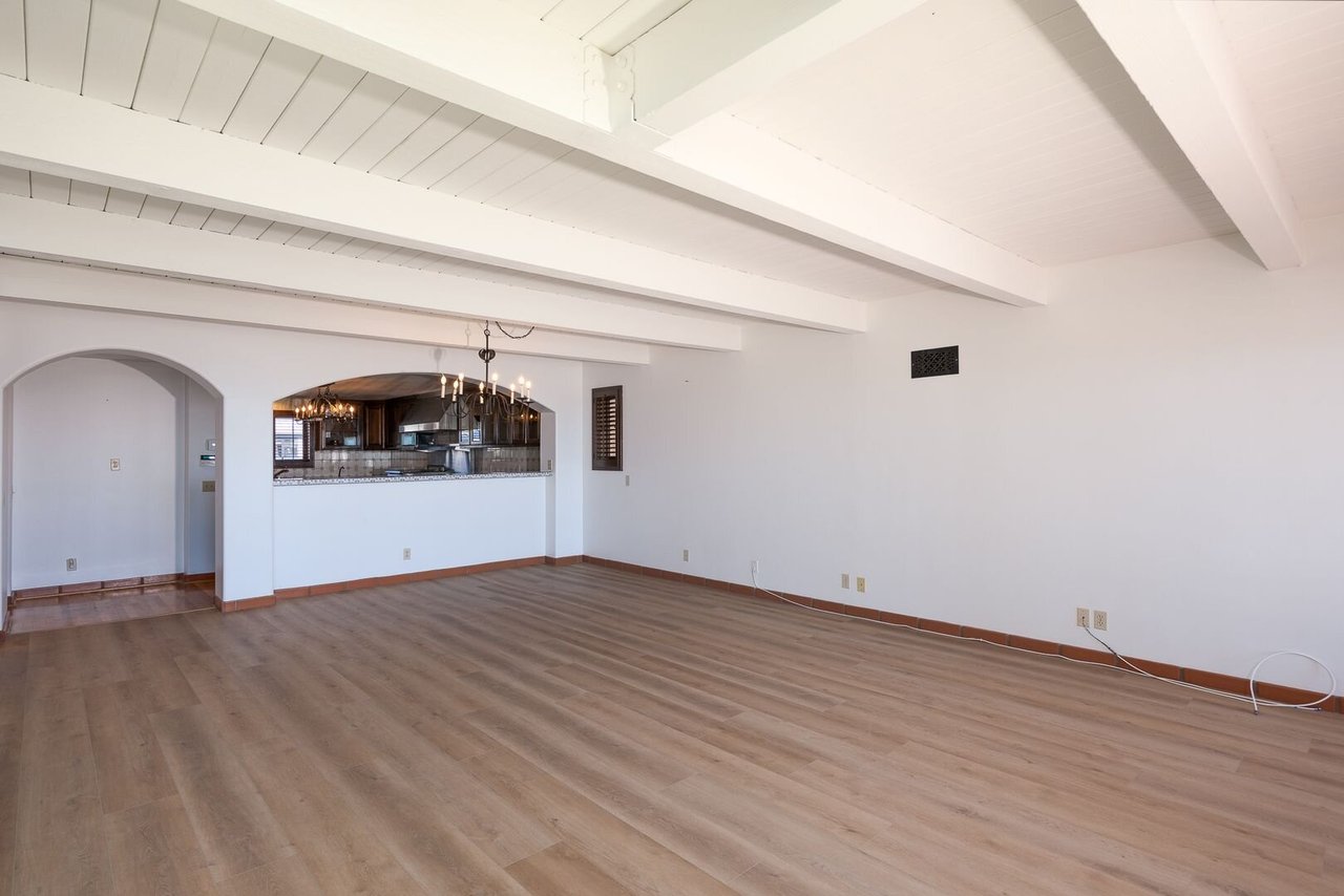 3265 Ocean Dr Oxnard, CA 93035