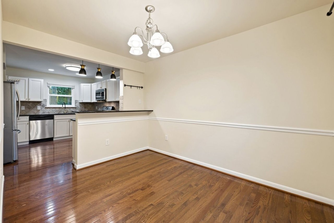 5256 Sudberry Ln, Woodbridge, VA 22193