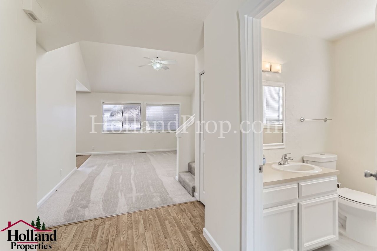 16050 SW Old Oak Dr Beaverton, OR 97007