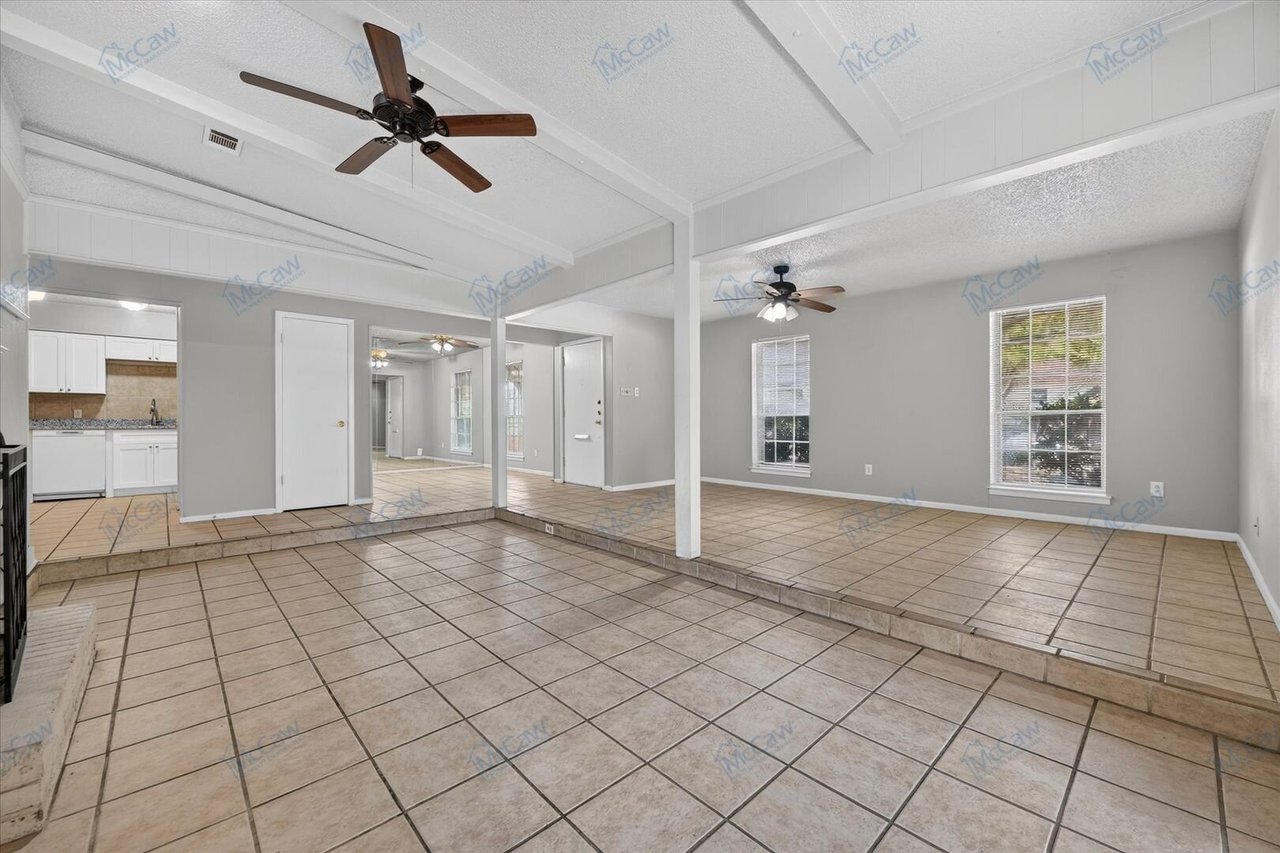 4902 Inverness Ave. Fort Worth, TX 76132