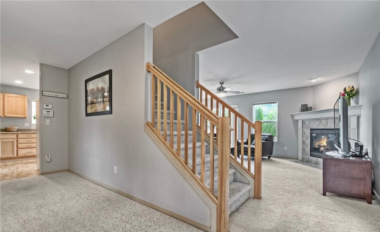 14572 SE 153rd PL Renton, WA 98058