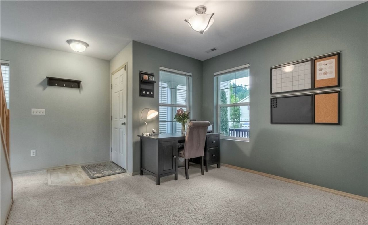 14572 SE 153rd PL Renton, WA 98058