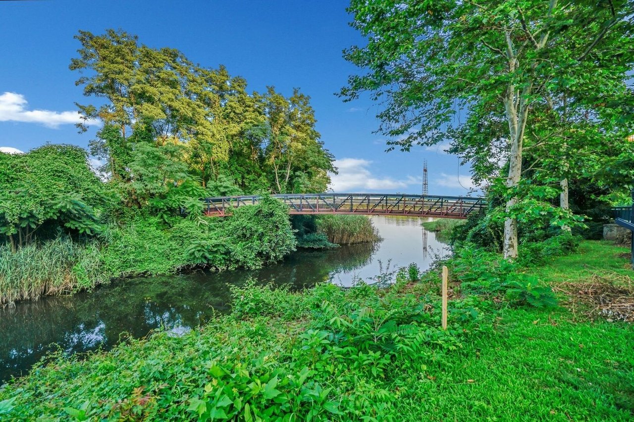 1 Elmcrest Terrace V-08 Norwalk, CT 06850