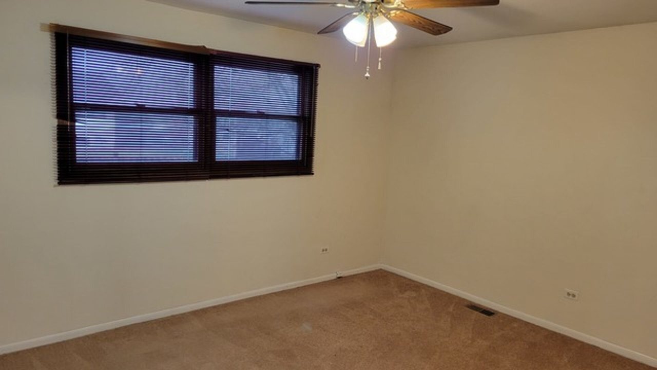 18626 S. May Homewood, IL 60430