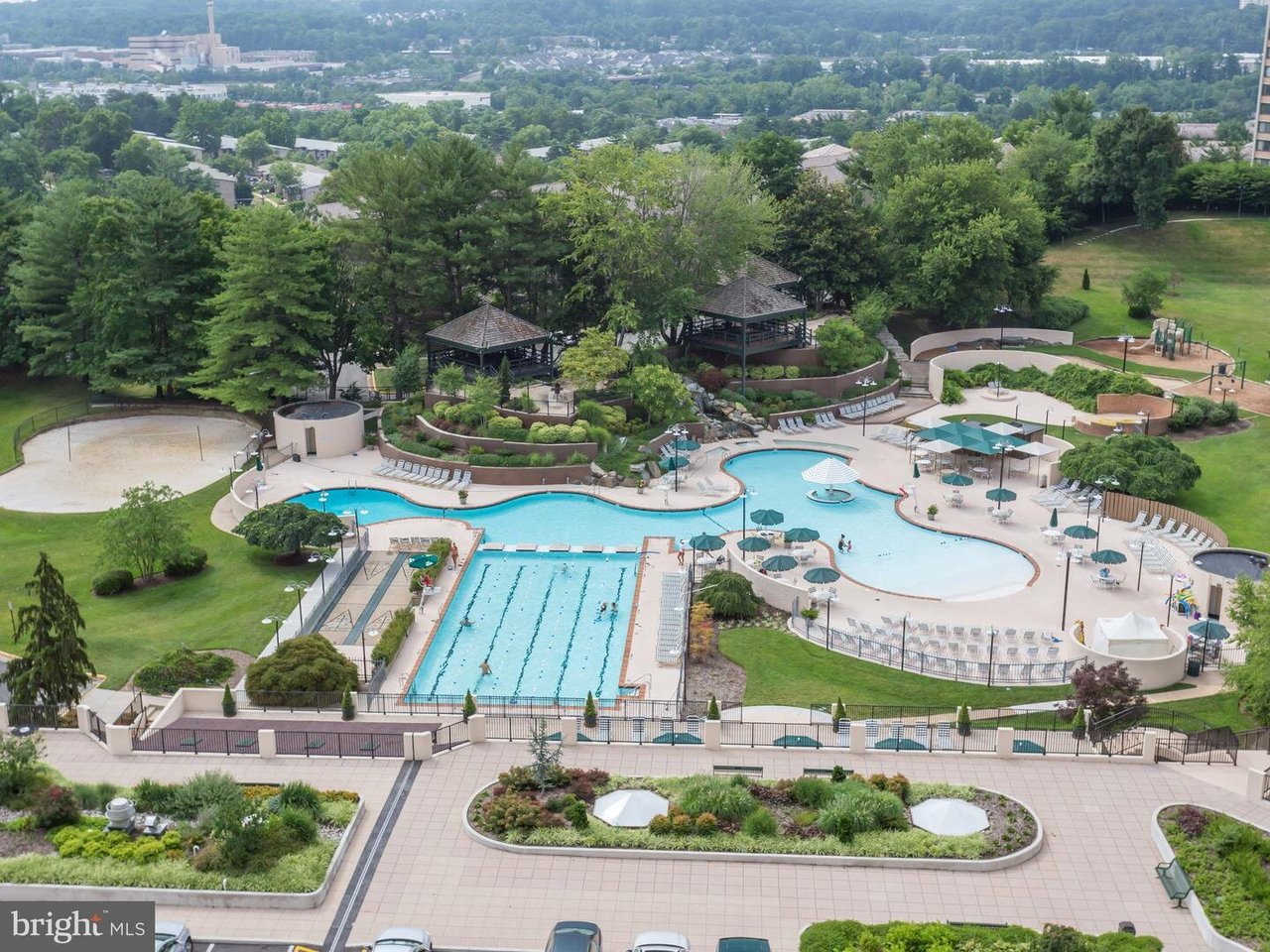 309 Yoakum Parkway #1705