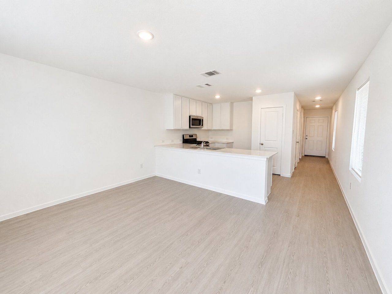 6506 Dali Bend San Antonio, TX 78263