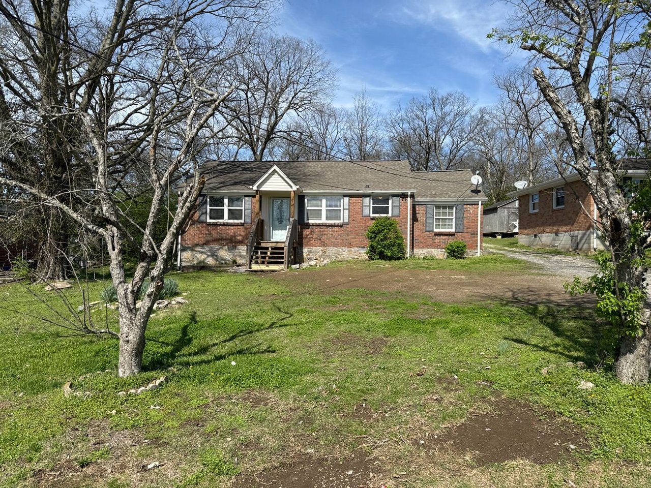 705 Yowell Ave Madison, TN 37115