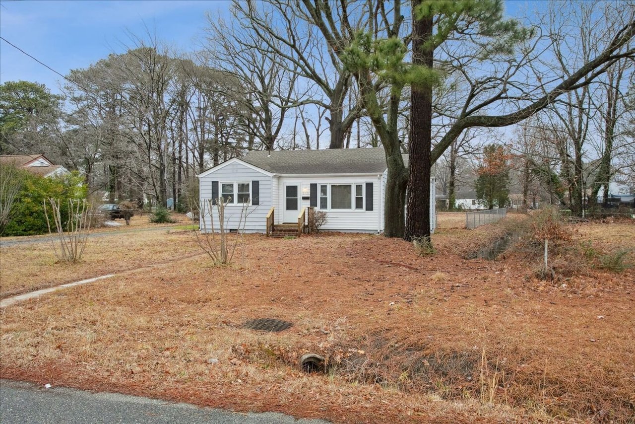 5926 Madison Avenue Newport News, VA 23605