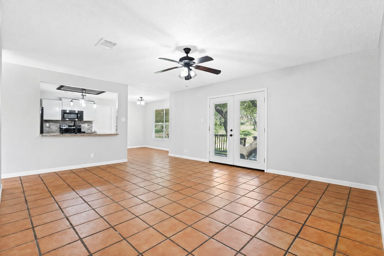7705 Autumn Bluff San Antonio, TX 78240