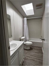 563