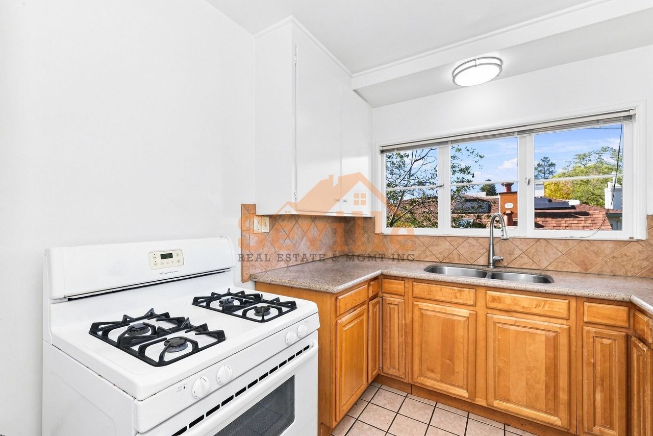 1526 Arch Street #4 Berkeley, CA 94708