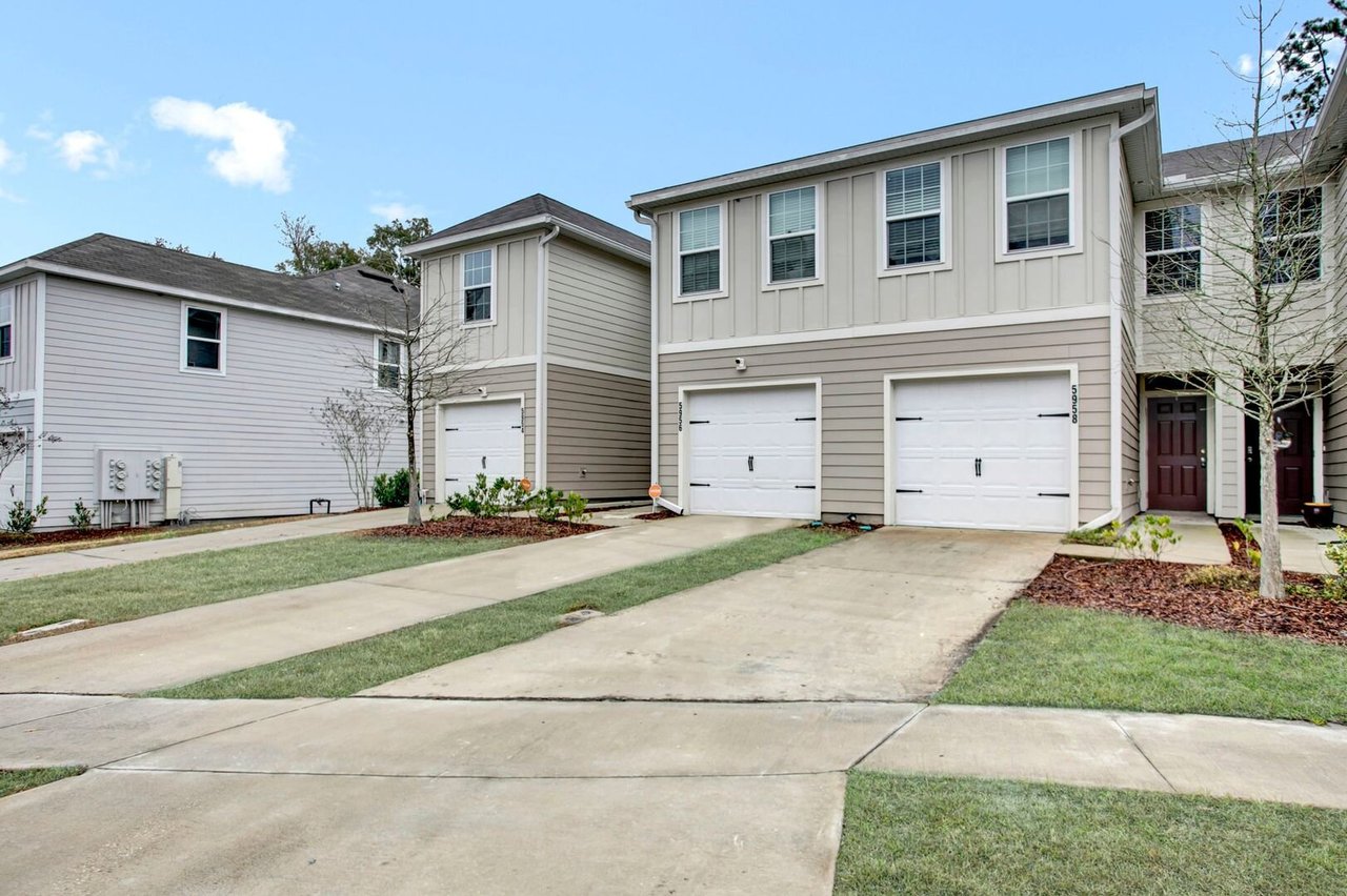 5958 Creekside Crossing Dr Jacksonville, FL 32210