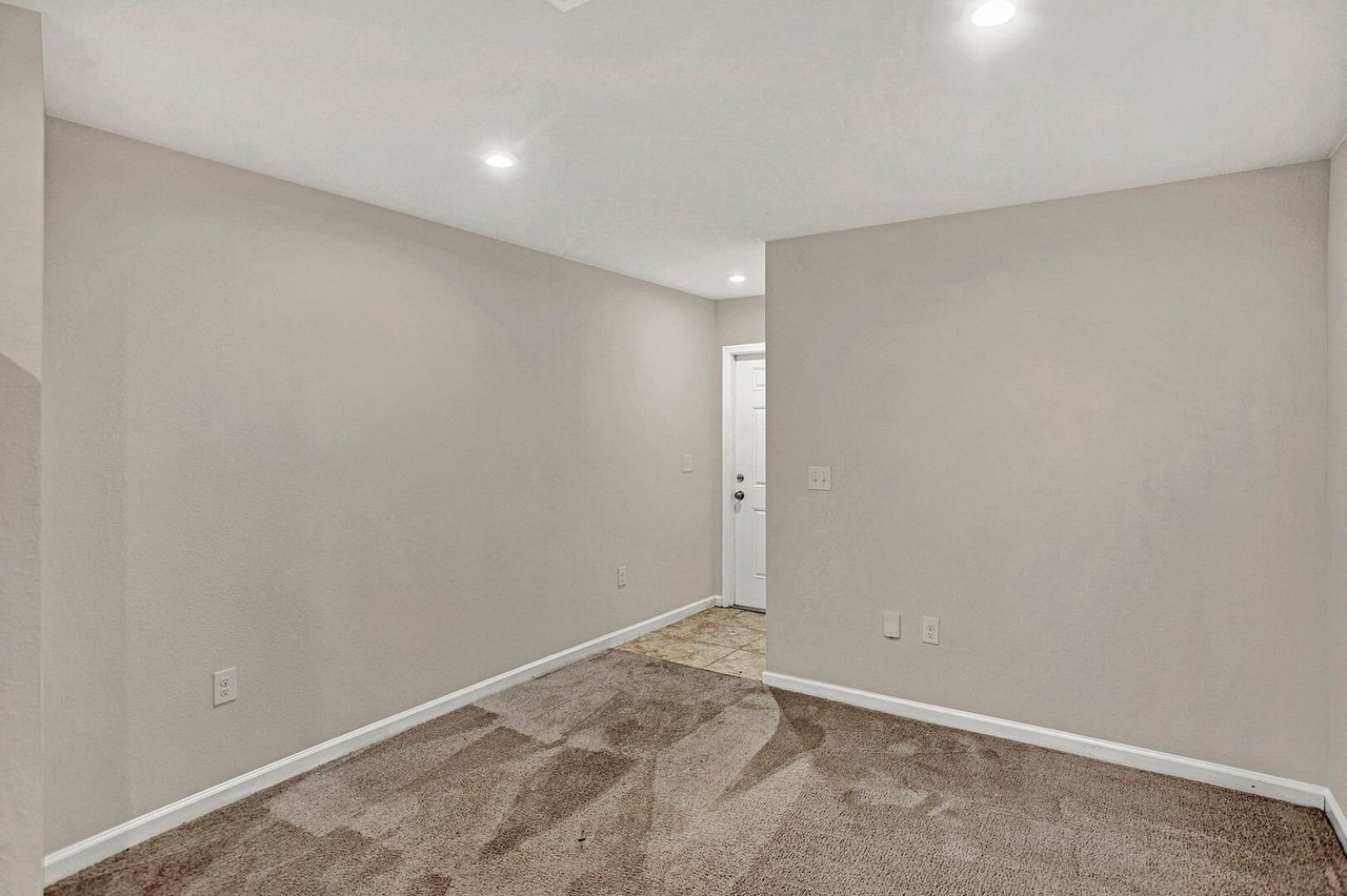 5958 Creekside Crossing Dr Jacksonville, FL 32210
