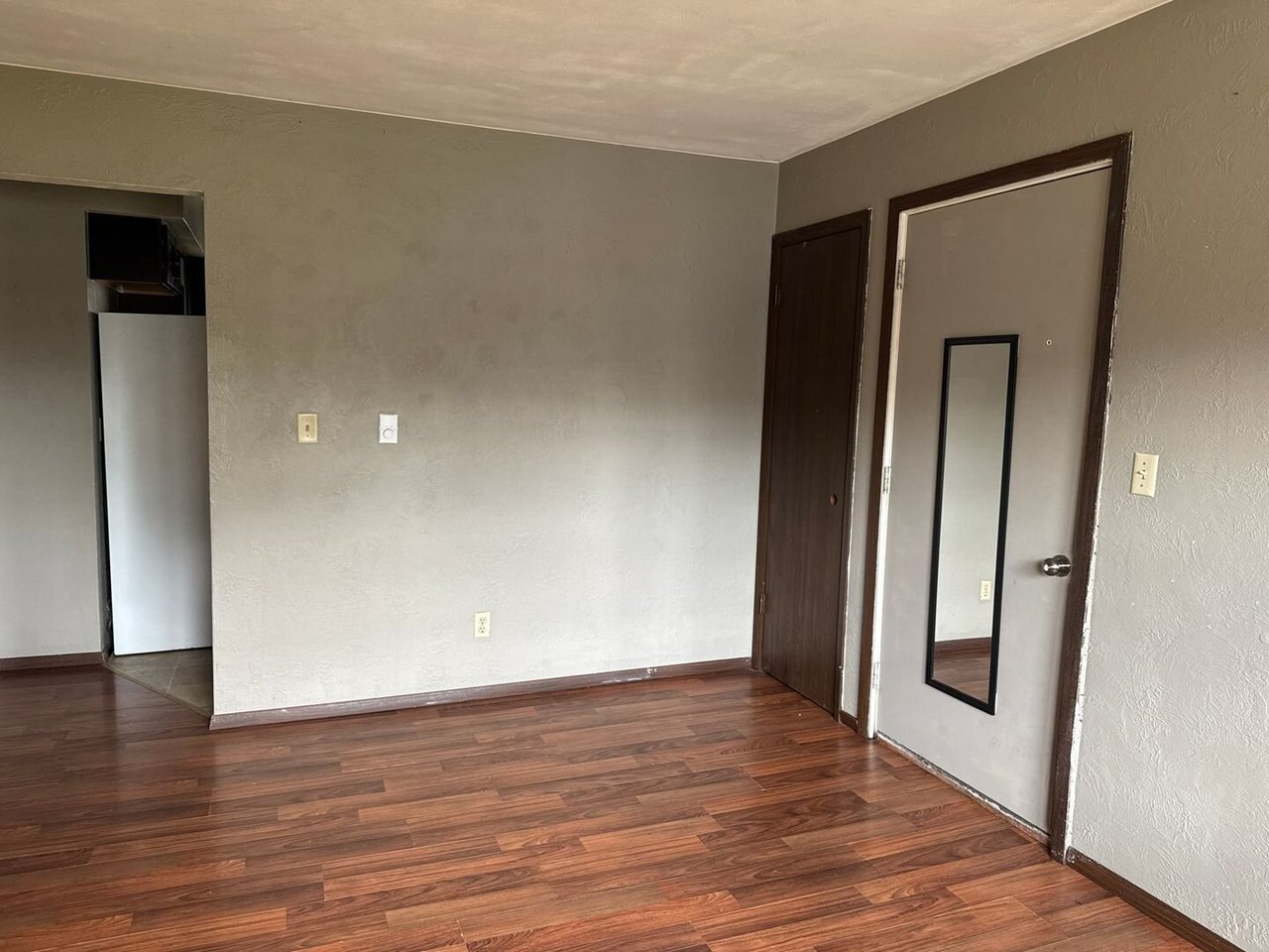 925 1st Street Unit #3 Dewitt, IA 52742