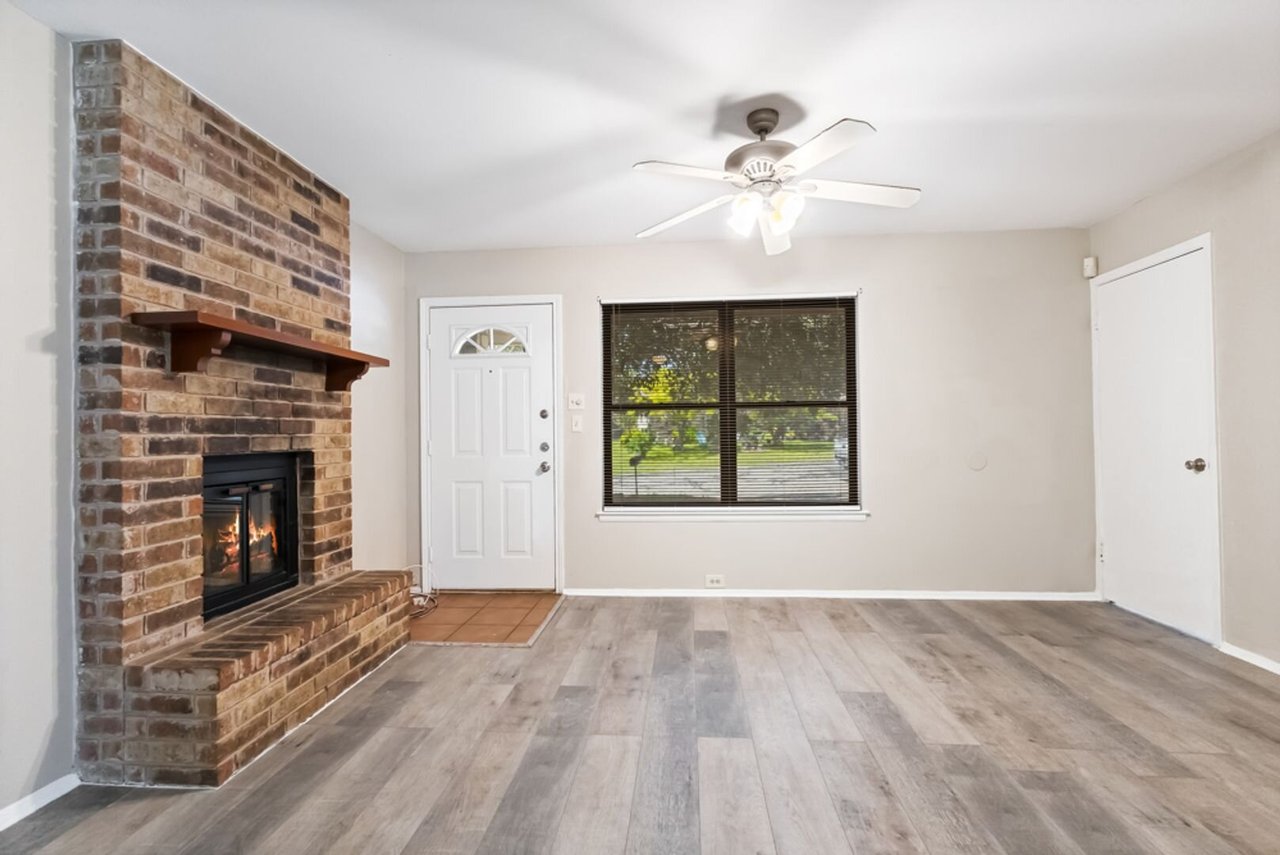 12214 Lone Shadow Trail Live Oak, TX 78233