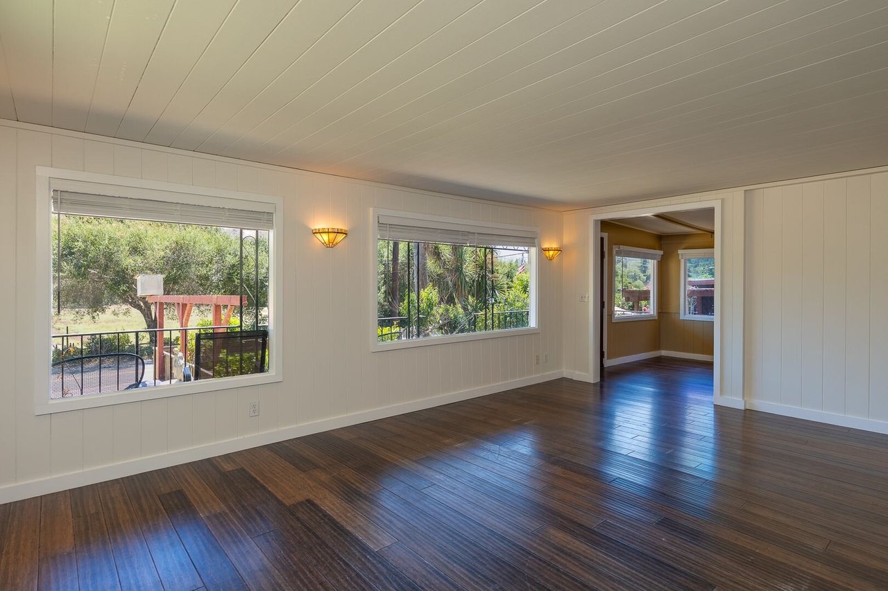 8111 Santa Ana Rd Ventura, CA 93001