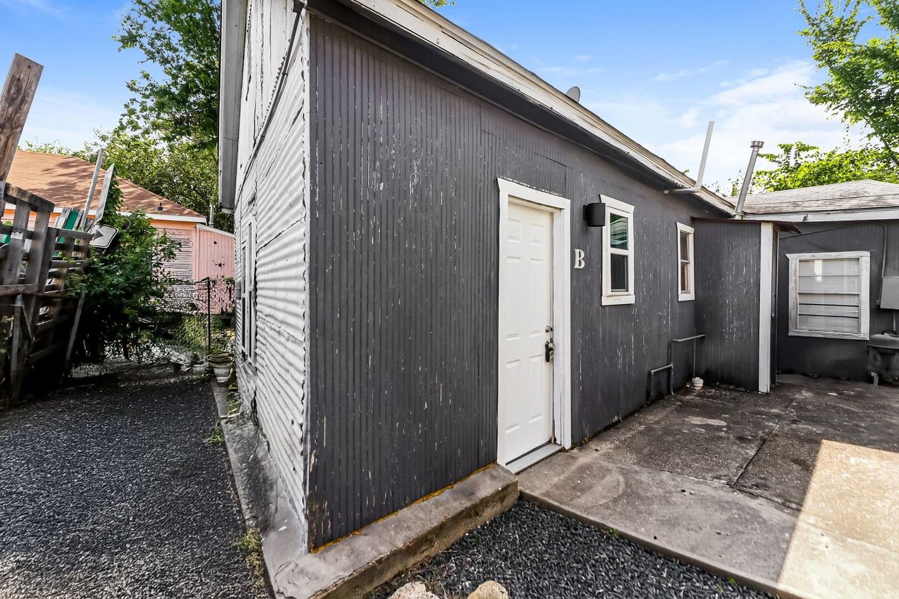 4610 Schroeder Rd  - Unit 2 Houston, TX 77011