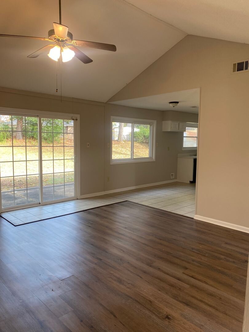 926 Oaklawn Place