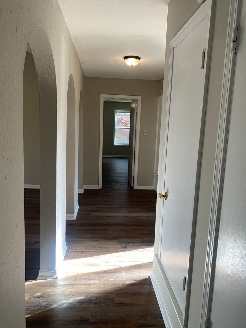 926 Oaklawn Place