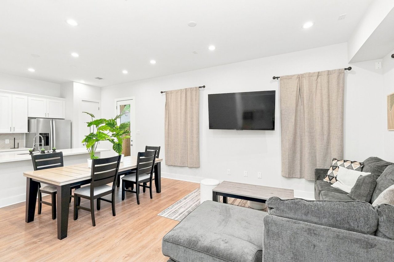 835 Dorchester Street Unit D Houston, TX 77022