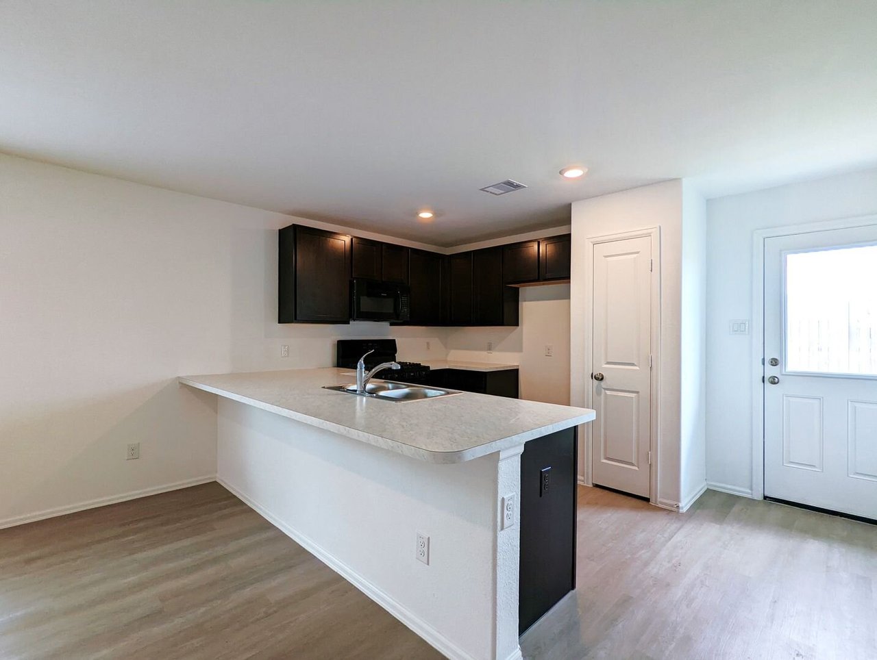 8810 Wooster Trails Dr Baytown, TX 77521