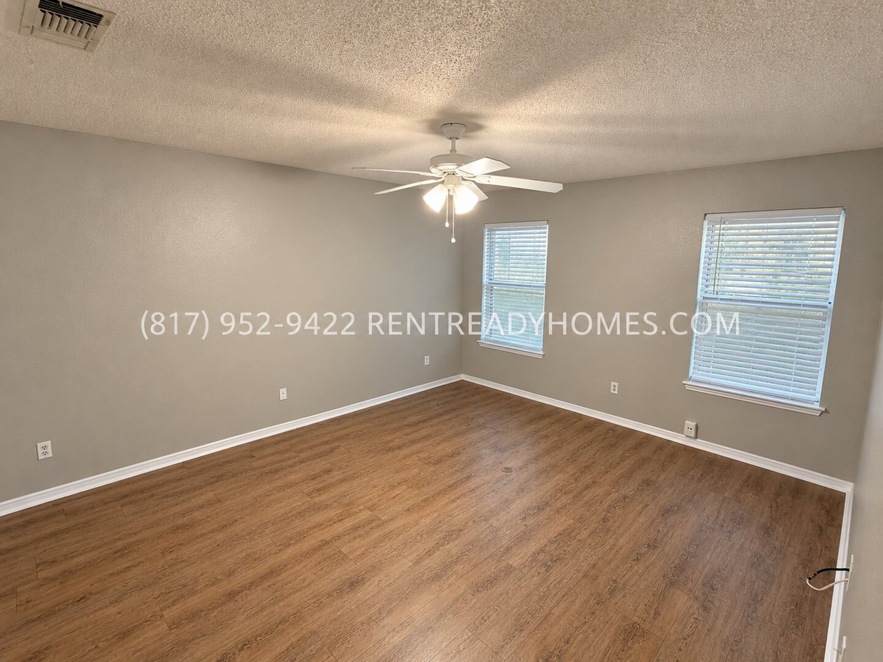 208 Oak Meadow Ln. Cedar Hill, TX 75104