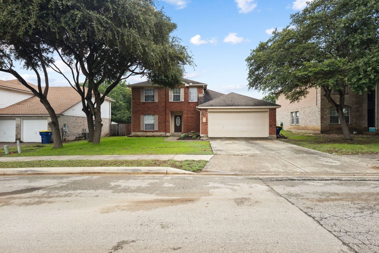 210 Laceleaf Ln Cibolo, TX 78108