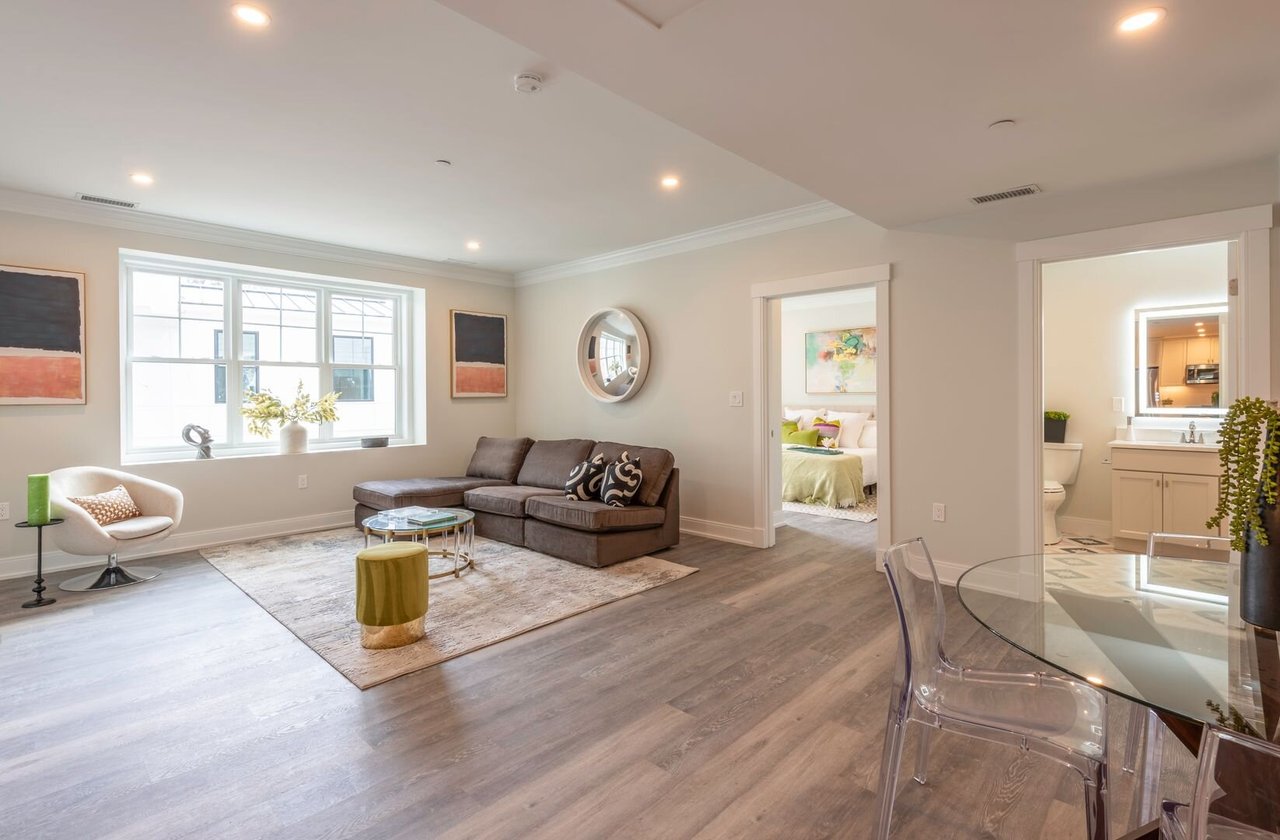 61 County St 111 Dover, MA 02030