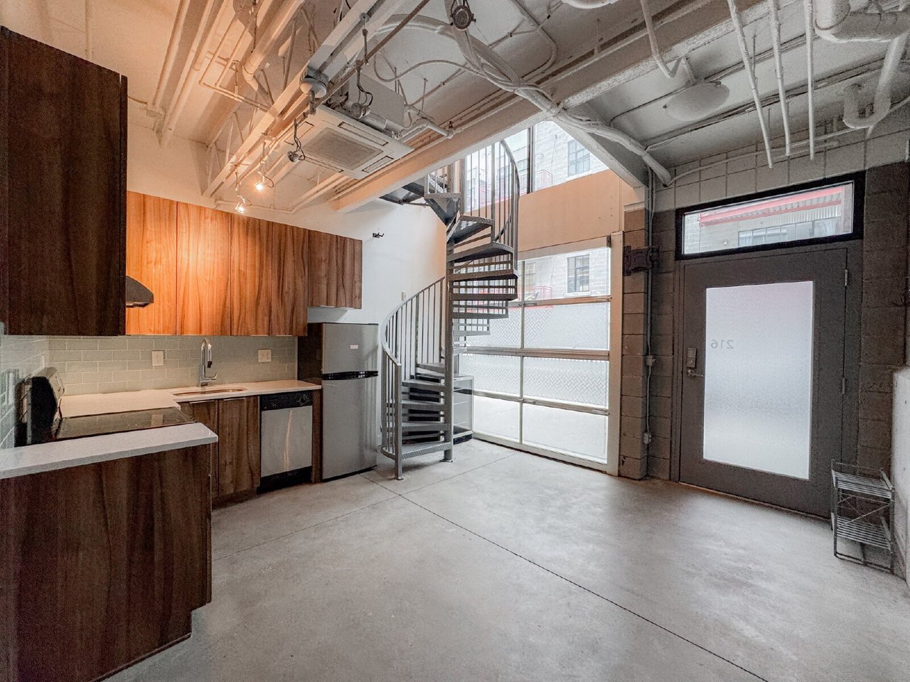 360 West Broadway, Unit 216