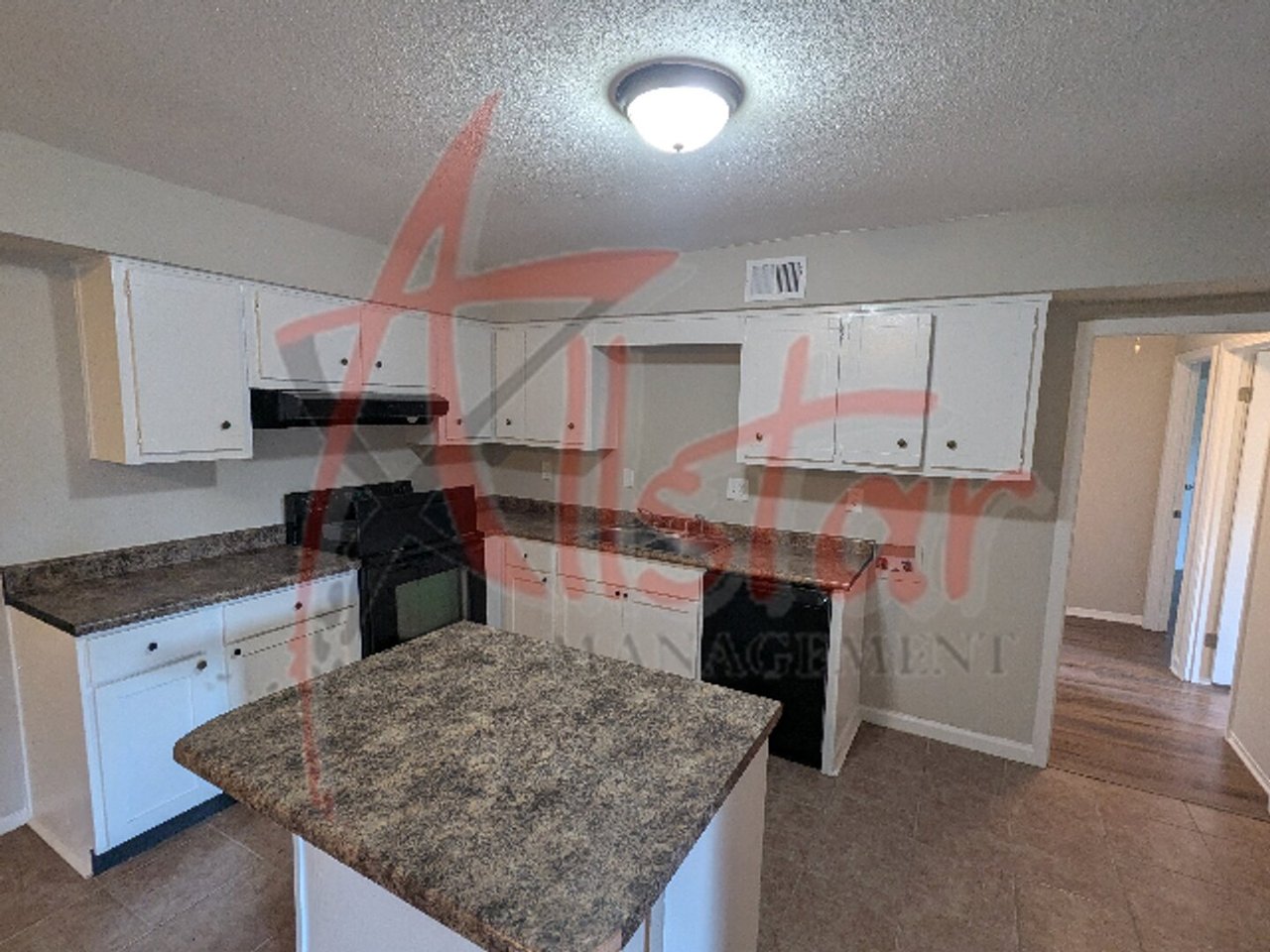 2705 Magnolia Dr