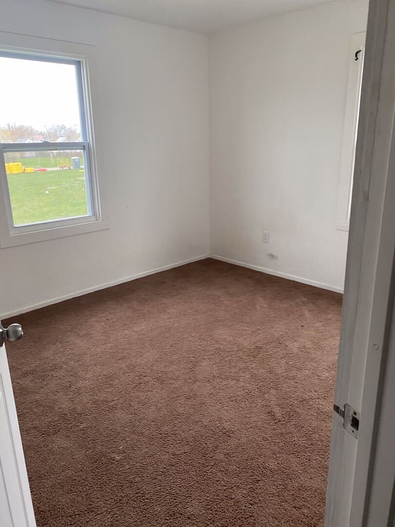 848-854 N. Central Drive - 854 Lorain, OH 44052