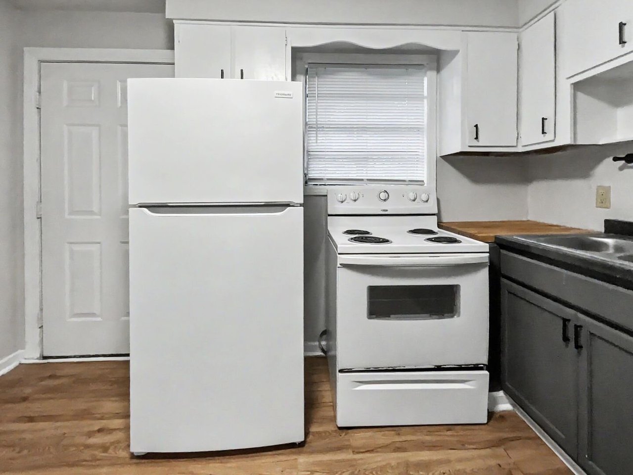 1813 Walker Avenue - B Greensboro, NC 27403