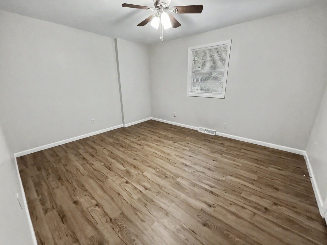 1813 Walker Avenue - B Greensboro, NC 27403
