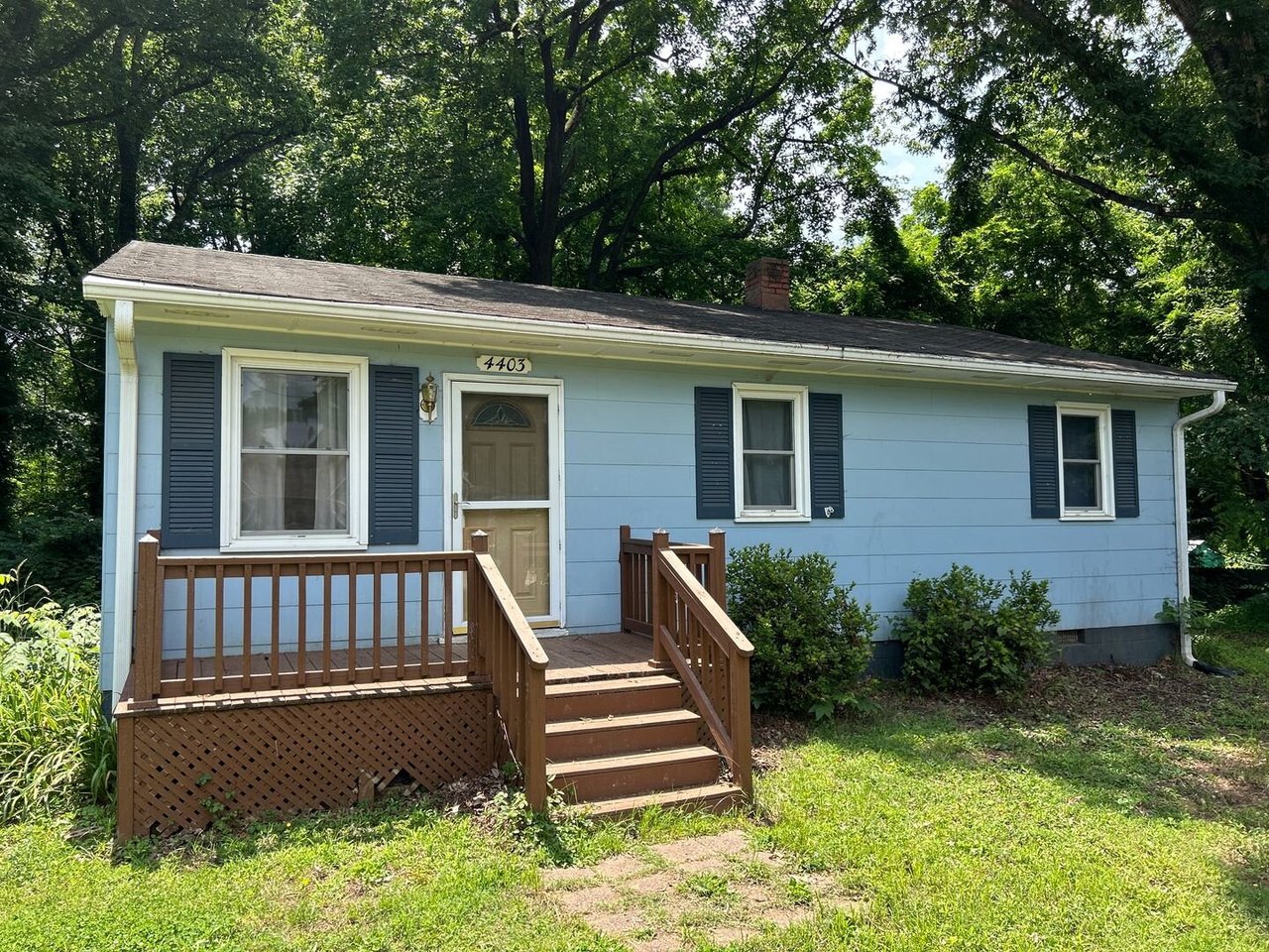 4403 Edgemore Road Greensboro, NC 27455