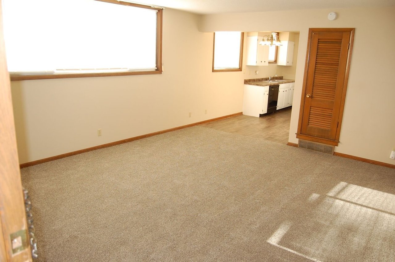 401 N 57th St - 401 N 57th St #1 Lincoln, NE 68505