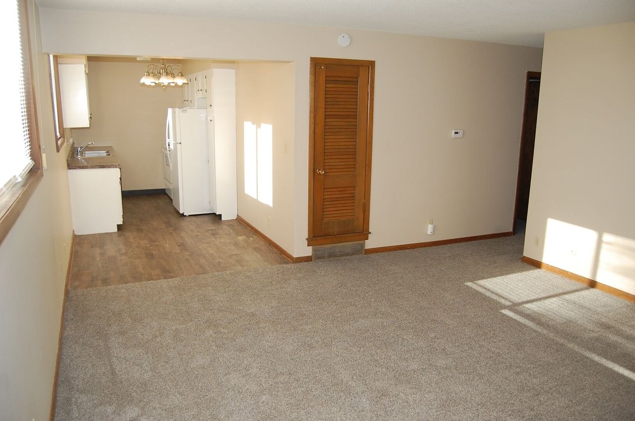 401 N 57th St - 401 N 57th St #1 Lincoln, NE 68505