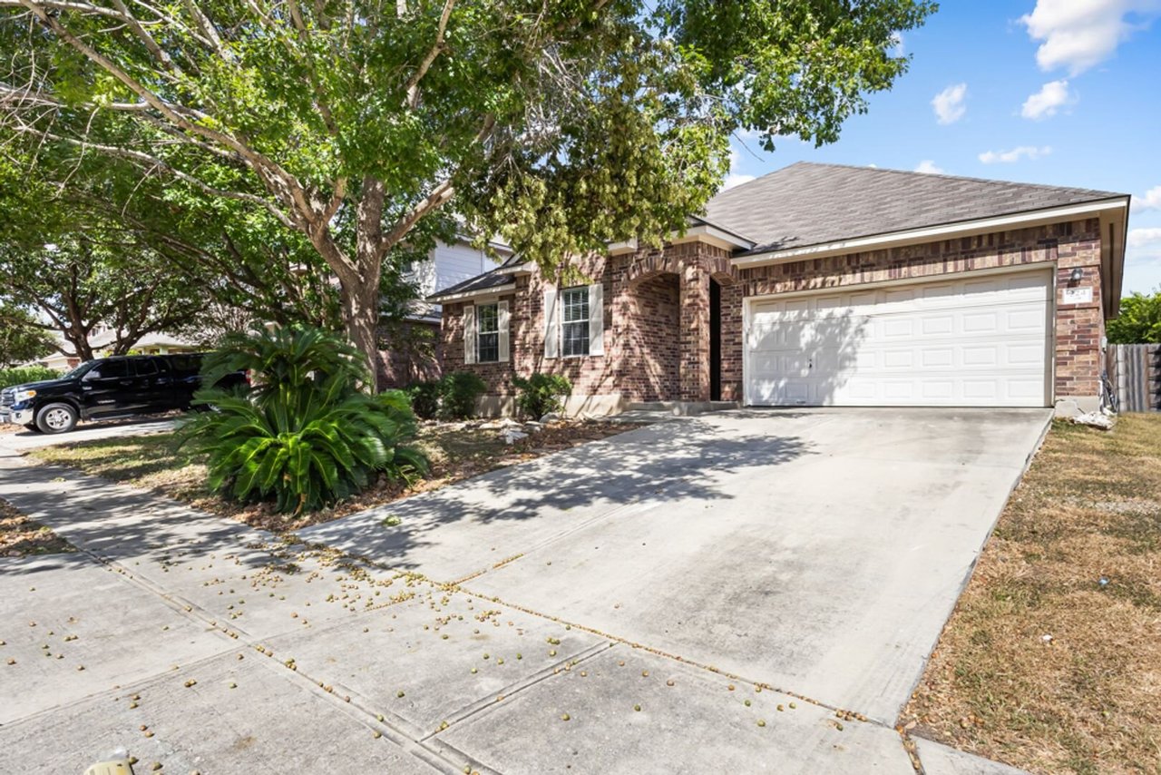 224 Lieck Cove Cibolo, TX 78108