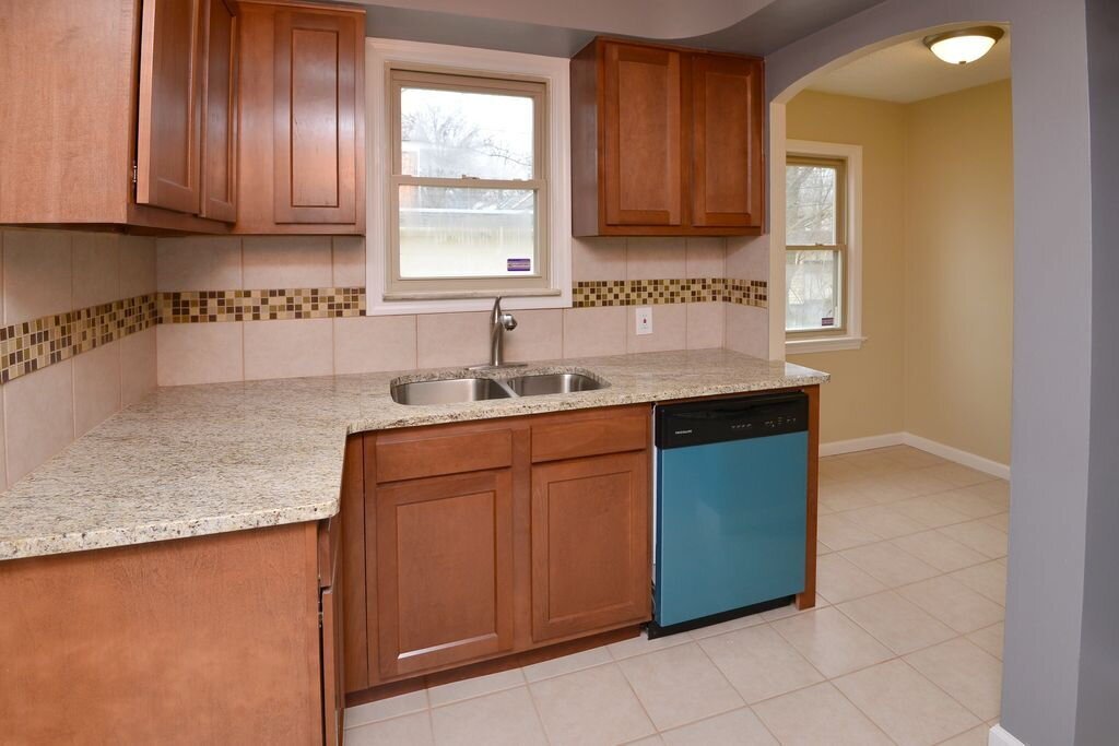 3708 Monticello Boulevard  Cleveland Heights OH 44121 - 3708 Monticello Boulevard