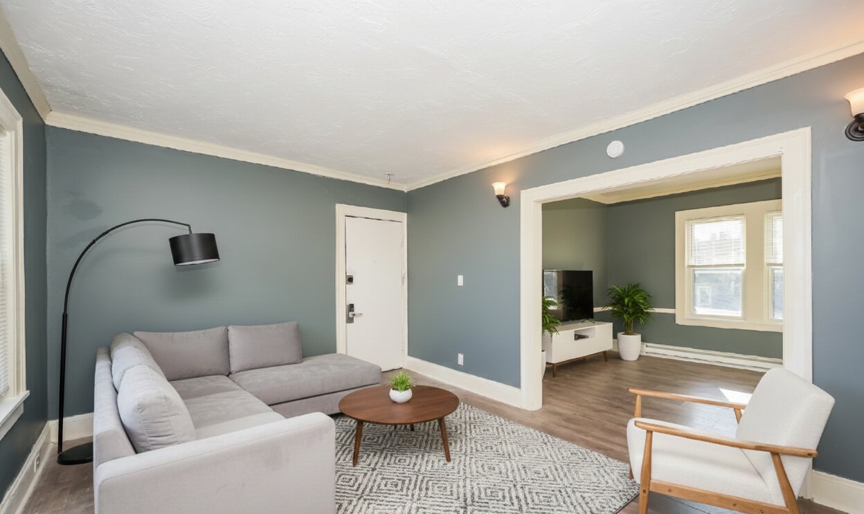 2174 West 103rd Street Unit 4 Cleveland OH 44102 - 2174 W 103 St. Cleveland, Oh. 44102