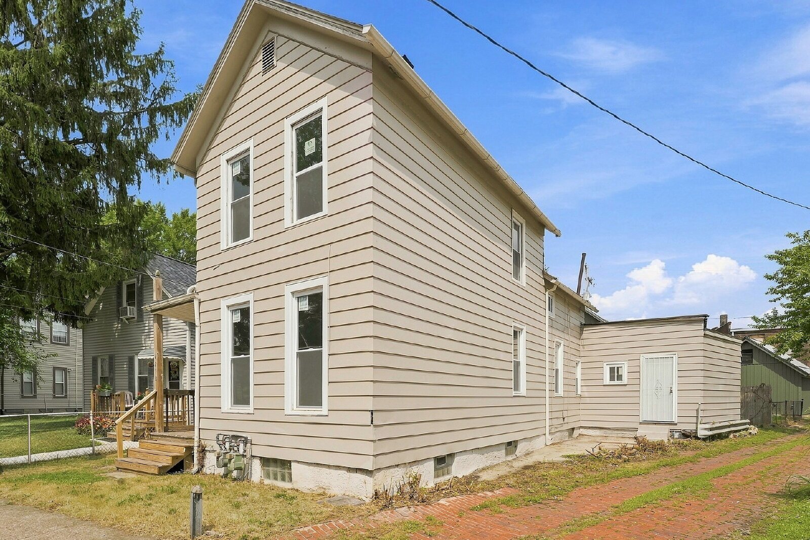 4212 Apple Ave, Cleveland, OH, 44113, US photo 14